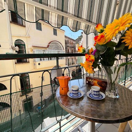 Vila Da Zia Pina Minori Exteriér fotografie